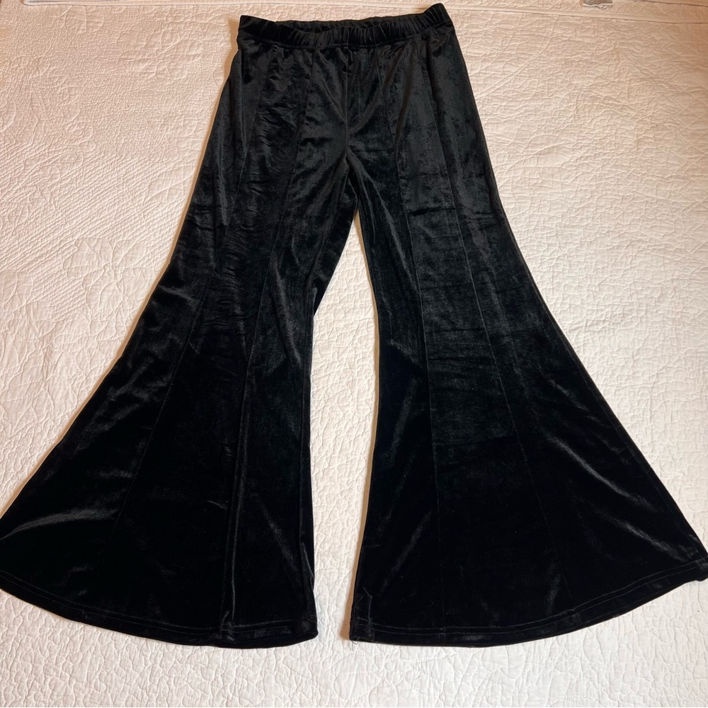 Umgee USA Pants Womens Sz M Black High Waist Knit Velvet Wide Flare Leg NWOT